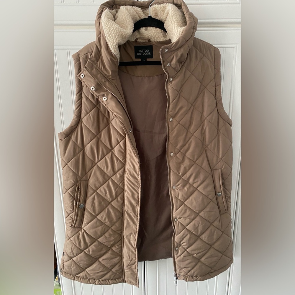 Eclipse Quilted Hooded Vest in Taupe with Sherpa Lining